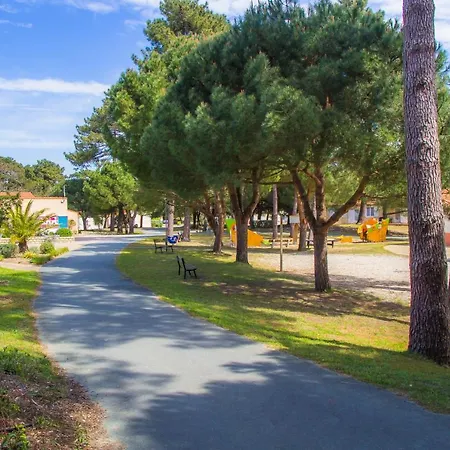 Azureva Club Ile D'oleron Holiday park Grand-Village-Plage