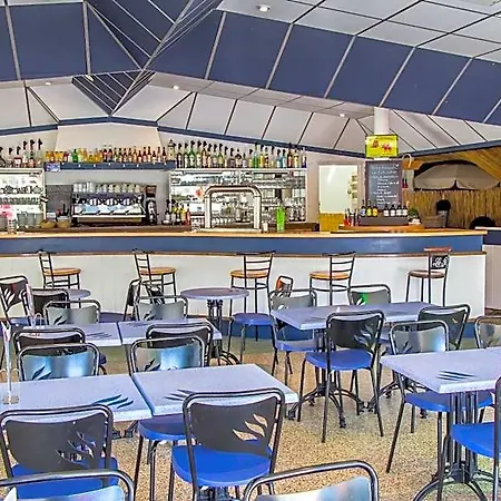 Azureva Club Ile D'oleron 假日公园 3*